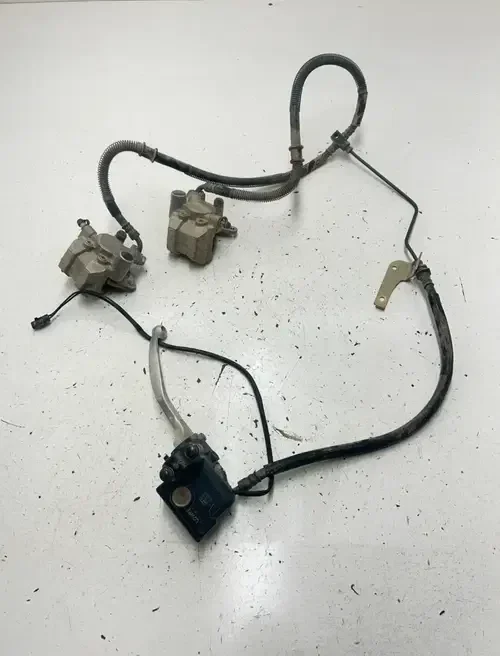 04 2004 Yamaha Bear Tracker 250 YFM250 2×4 OEM GOOD Front Brakes Master Cyl Line