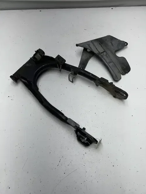 1979 79 Honda XR500 Xr 500 OEM LOT Swing arm Swingarm Chain Guard Shield Cover