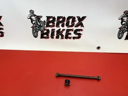1984 Honda XL600R XL600 XL 600 600R Lower Front Engine Frame Flange Bolt Collar