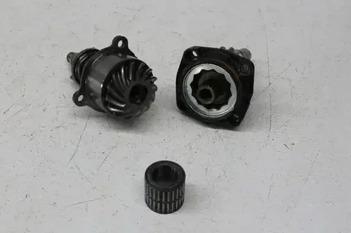 1986 SUZUKI INTRUDER 700 VS700GLEP GLE MIDDLE DRIVE GEAR SET