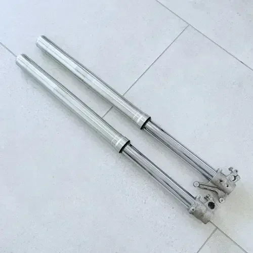 1996 – 2000 Suzuki RM 250 Showa Front Forks Suspension