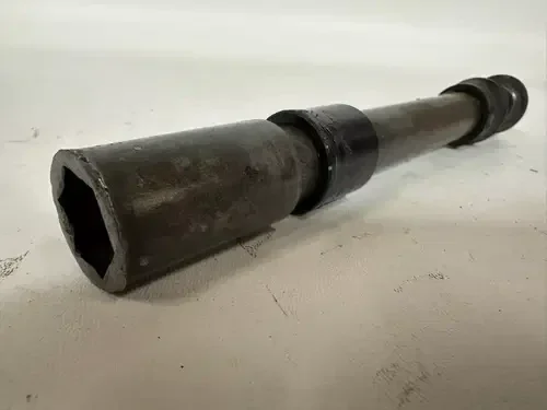 2002 Yamaha YZ250 Front Axle Nut & Spacers YZ 250 02