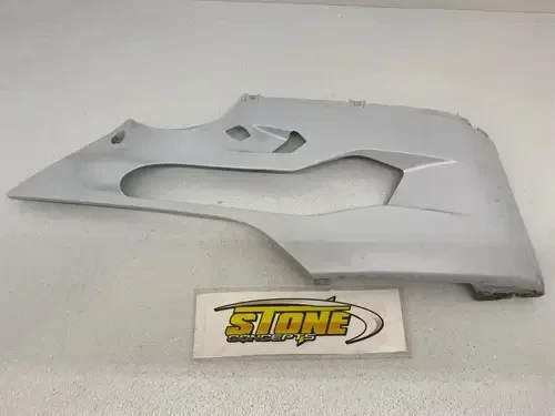 2013 OEM DUCATI PANIGALE 1199 RIGHT LOWER BELLY PAN SILK FAIRING PLASTIC PANEL