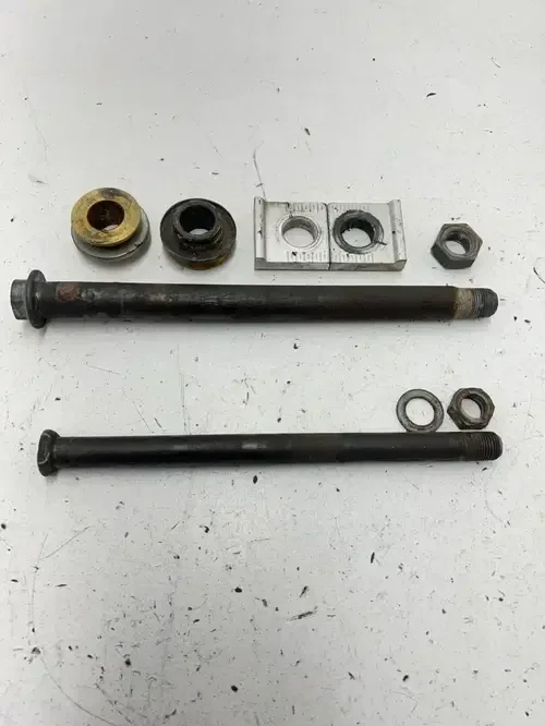 96 1996 Yamaha YZ250 Yz 250 2 Stroke OEM Axles Swing Arm Front Rear Pivot Bolt