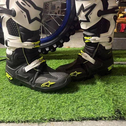 AlpineStars Tech 10 Size 11 US