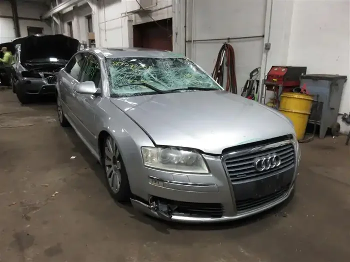 CONSOLE LID Audi A8 2006 06 – 1060880