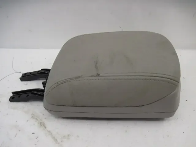 Console Lid Volvo V50 2005 05 – 810296