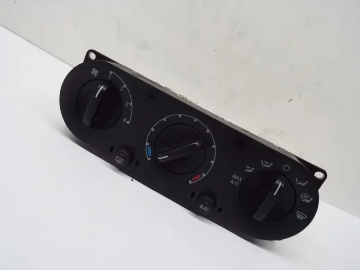 DASH MOUNTED TEMPERATURE CONTROLS Ford Expedition 03 04 05 06 – MRK239119
