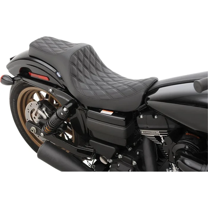 Drag Specialties Predator III Seat – Double Diamond [MPN: 0803-0602]