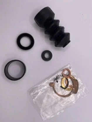 English V8 Pilot Master Cylinder Re-build Kit E62A-2140