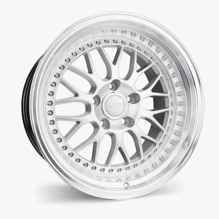 ESR Wheels SR01 18×10.5 5×120 ET22 Hyper Silver w/ Machined Lip 80552022 SR01HS-ML