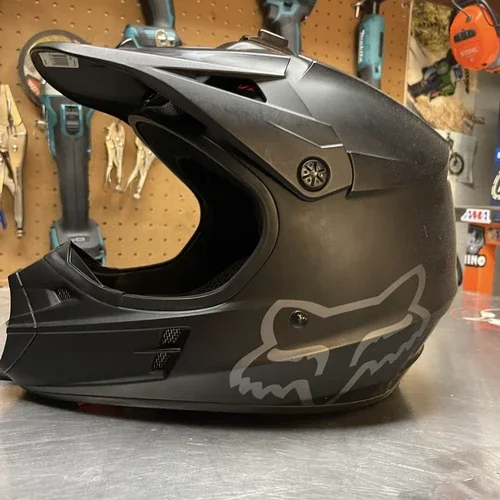 /// FOX Racing /// V1 Size Small