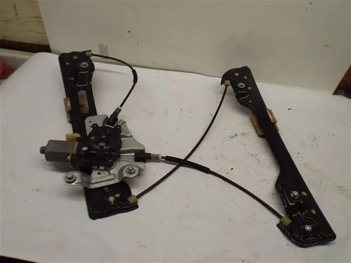 FRONT DOOR WINDOW REGULATOR POWER Malibu 13 14 15 16 Left – MRK197467
