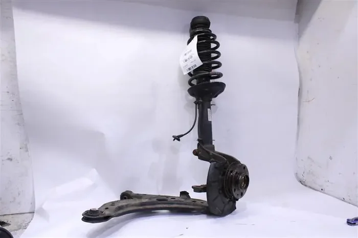 FRONT KNEE Golf Beetle Jetta 99 00 01 02 03 – 08 Right – 1101611