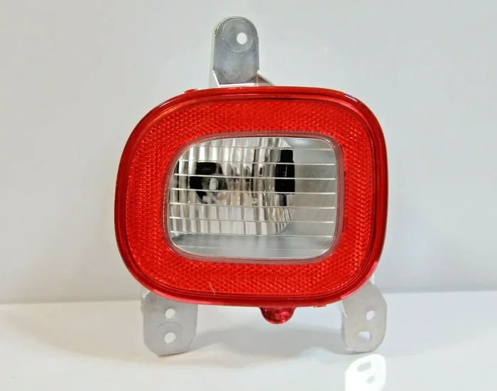 GENUINE JEEP RENEGADE FIAT PANDA REVERSE LIGHT FOR LEFT HAND DRIVE CAR (NOT UK)