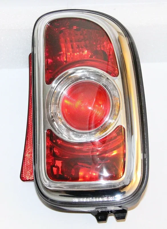 GENUINE OEM MINI CLUBMAN R55 WHITE CLEAR REAR TAIL LIGHT LAMP RIGHT SIDE RHD NEW