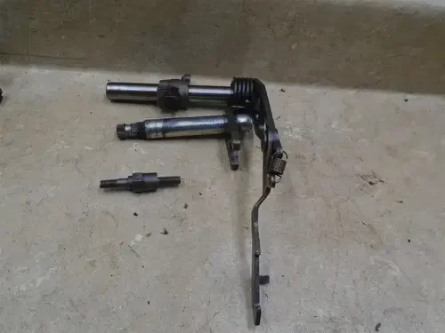 Honda 1000 GL GOLDWING GL1000 Used Engine Shift Shaft 1979 HB300