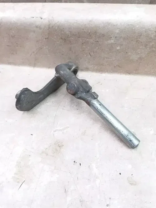 Honda SUPERHAWK CB77 CB72 Right Front Peg & Bracket Unit 1962 1963 PA AP-302