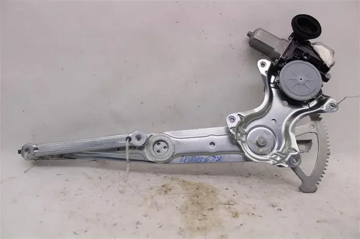 [INVENTORYCAR_YEAR_MAKE_MODEL] FRONT DOOR WINDOW REGULATOR POWER Left – 1008678