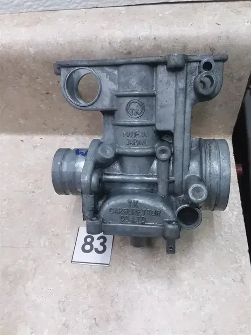 Kawasaki KZ550 Carb RIGHT Inside Body 1980 1981 1982 1983 #83 UO AP-377