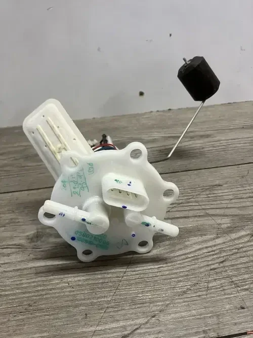KTM 21 DUKE 200 FUEL PUMP