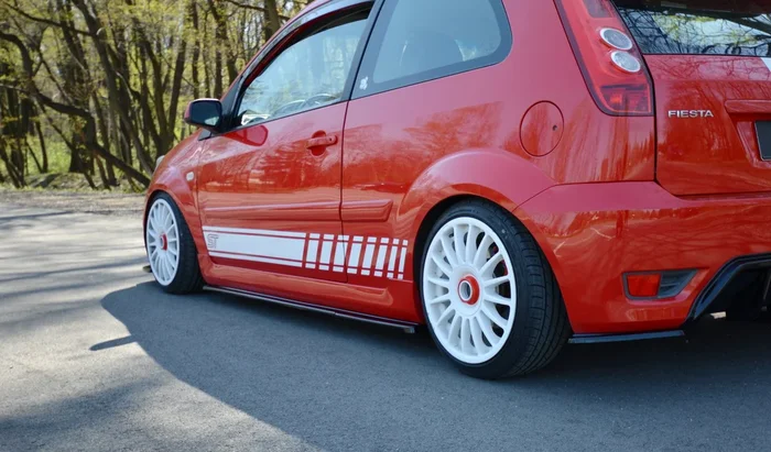 Maxton Design Side Skirts Diffusers Ford Fiesta ST Mk6 FO-FI-6-ST-SD1G