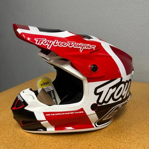 NEW Troy Lee Designs SE4 POLY Helmet Quattro Red/Gray All Sizes