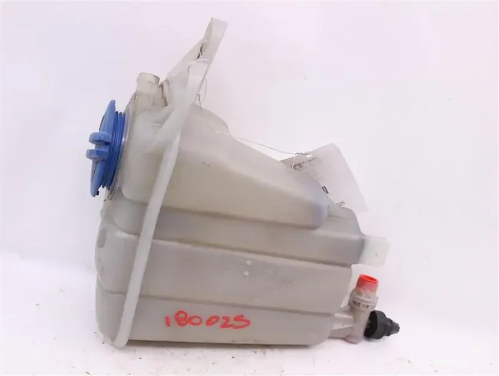 RADIATOR OVERFLOW BOTTLE Audi A4 A5 Q5 S4 08 09 10 11 12 – 902082