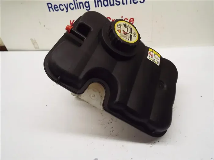 RADIATOR OVERFLOW BOTTLE Crown Victoria Town Car Grand Marquis 03-11 – MRK187097