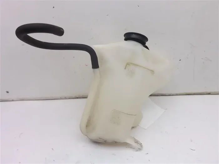 RADIATOR OVERFLOW BOTTLE Ford Focus 08 09 10 11 – MRK137431