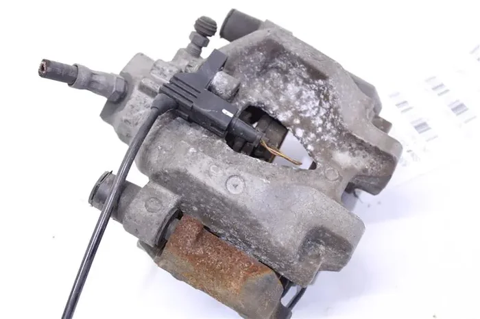 REAR BRAKE CALIPER E250 Van C230 C250 C300 C350 C63 08-16 AWD Right – 1035032