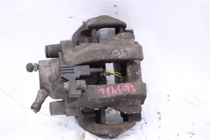 REAR BRAKE CALIPER E250D E300 E350 E400 E550 E63 2010-2015 Left – 1095785