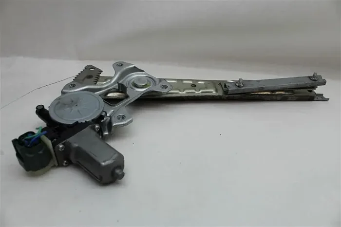 REAR DOOR WINDOW REGULATOR POWER FX Series FX35 FX50 M35 06-15 Left – 1020825