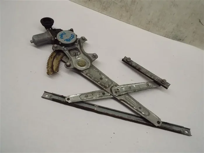 REAR DOOR WINDOW REGULATOR POWER FX Series FX35 FX50 M35 06-15 Left – MRK226450