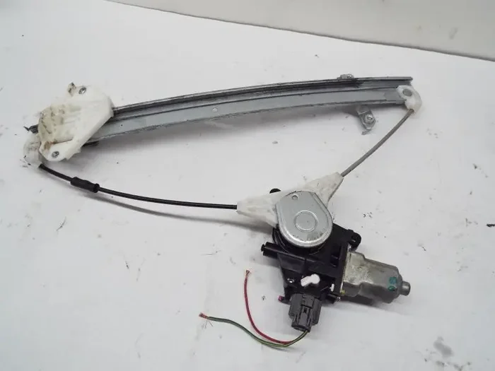 REAR DOOR WINDOW REGULATOR POWER Legacy 10 11 12 13 14 Right – MRK237038
