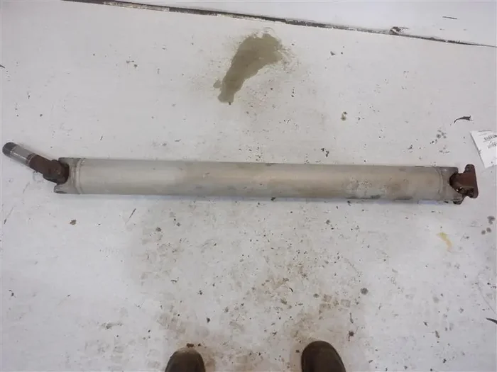 REAR DRIVE SHAFT Armada 2004 04 2005 05 2006 06 4×4 – 1105846