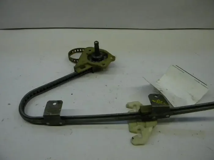 Rear Window Regulator Chevrolet Corsica 1991 – MRK1471