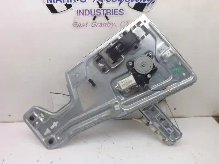 REAR WINDOW REGULATOR Equinox Torrent 2005 05 2006 06 2007 07 2008 08 09 Left – MRK134901