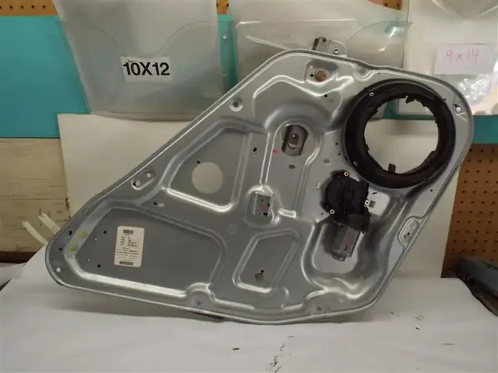 REAR WINDOW REGULATOR Hyundai Sonata 06 07 08 Right – MRK200290