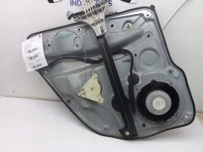 REAR WINDOW REGULATOR Jetta 99 00 01 02 03 04 – 08 Right – MRK100187