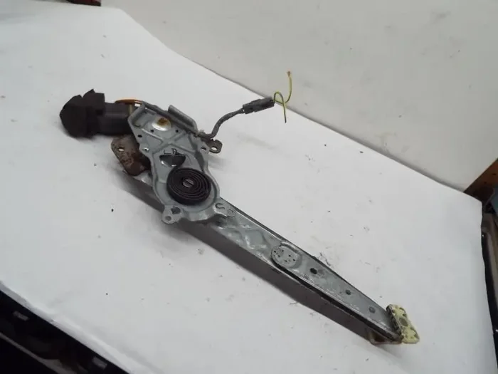 Rear Window Regulator LINCOLN CONTINENTAL 2002 – MRK238761
