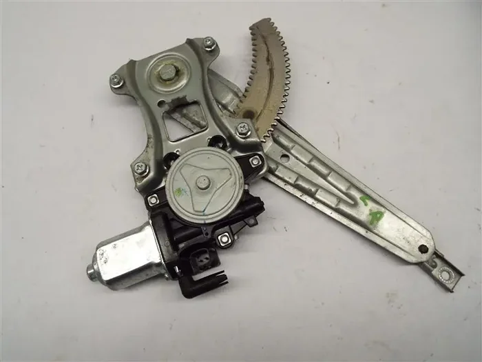 Rear Window Regulator Nissan Versa 2007 – MRK183256