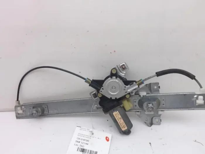 REAR WINDOW REGULATOR Saturn Vue 02 03 04 05 06 07 Right – MRK101024