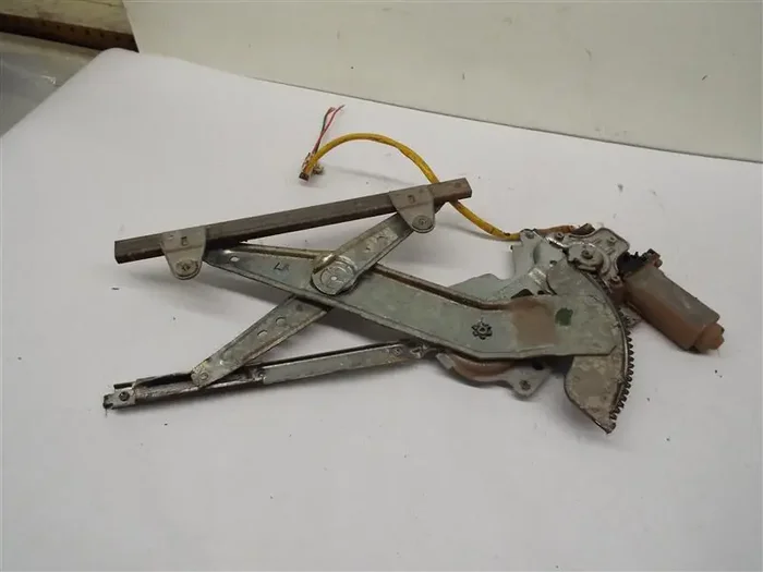 REAR WINDOW REGULATOR Toyota Camry 1997 97 1998 98 1999 99 2000 00 01 Left – MRK232322