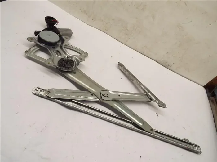 REAR WINDOW REGULATOR Toyota Sienna 2004 04 2005 05 06 07 08 09 10 Right – MRK221133