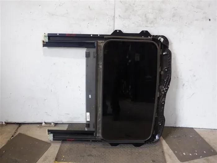 SUNROOF ASSEMBLY Land Rover Range Rover Sport 10 11 12 13 – 1064875
