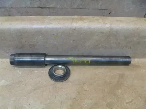 Suzuki 1200 GSF BANDIT GSF1200 Used Front Wheel Axle 1998 SB54