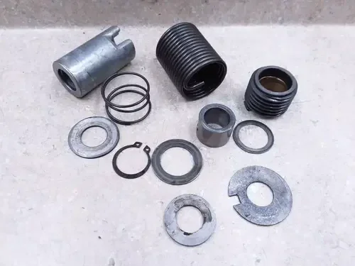 Suzuki 550 Triple GT GT550 Indy Engine Kickstart Spring Parts Lot 1975 ANX-B223
