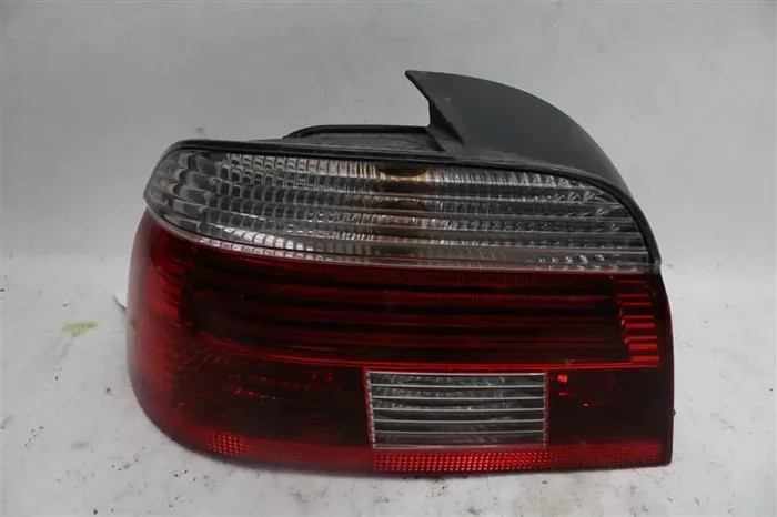 TAIL LIGHT LAMP ASSEMBLY BMW 525i 530i 540i M5 00 01 02 03 Left – 1097314
