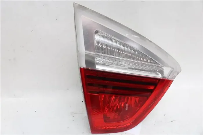 TRUNK LID MOUNTED TAIL LIGHT LAMP 323i 325ci 325i 328i 330ci 06-08 Left – 1101549